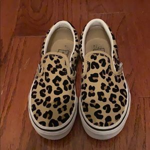 Leopard print Vans